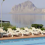Aparthotel Tamarea Tonnara di Bonagia